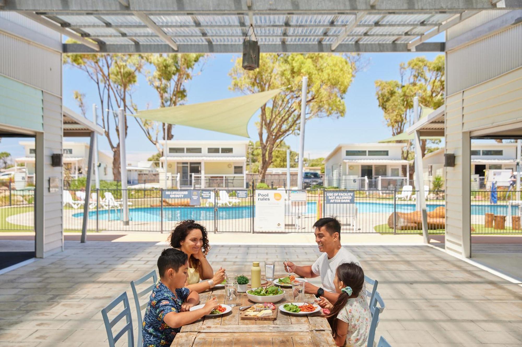 Rac Cervantes Holiday Park المظهر الخارجي الصورة